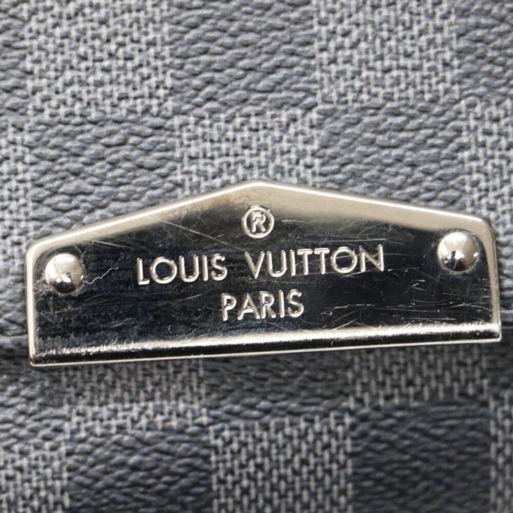 Louis Vuitton District Damier Graphite Messenger Bag - Black/Grey *READ* - Picture 13 of 16